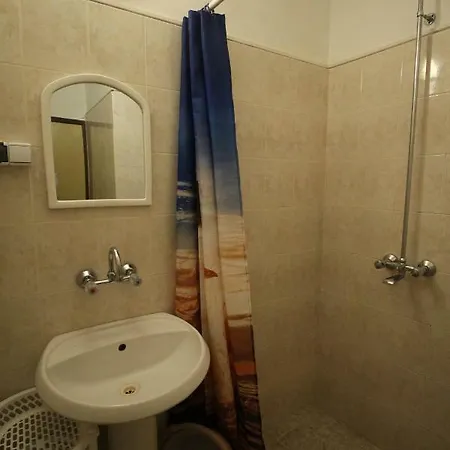 Apartment Rosica 1 *